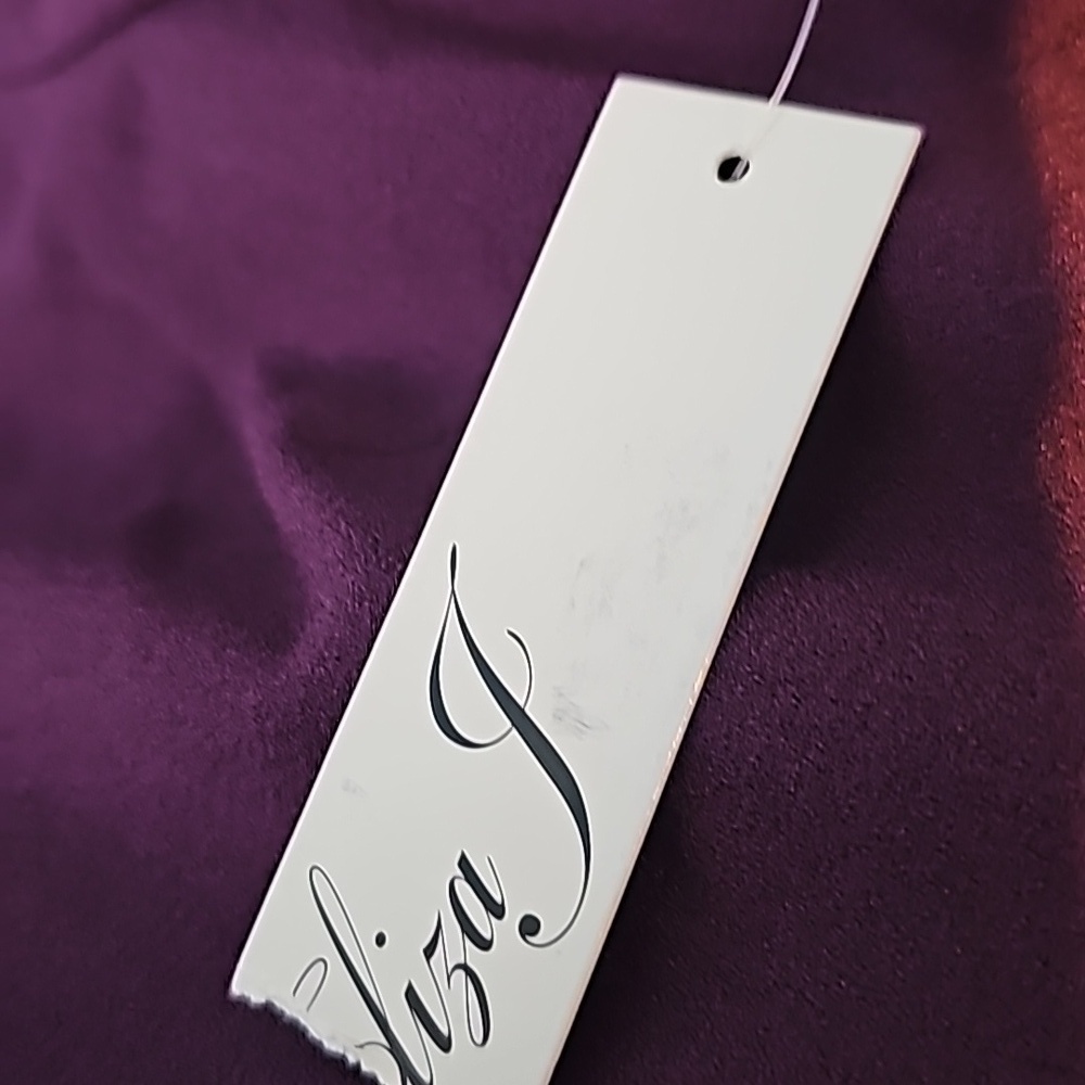 Eliza J Size 4 Elegant Plum Dress with Bell Sleeves Fit and Flare - Picture 6 of 8